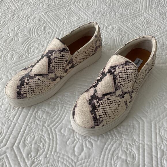 Steve Madden Gills Cream Snakeskin Slip On Shoes 9 - Picture 1 of 7